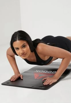 Reebok Logo Studio Mat