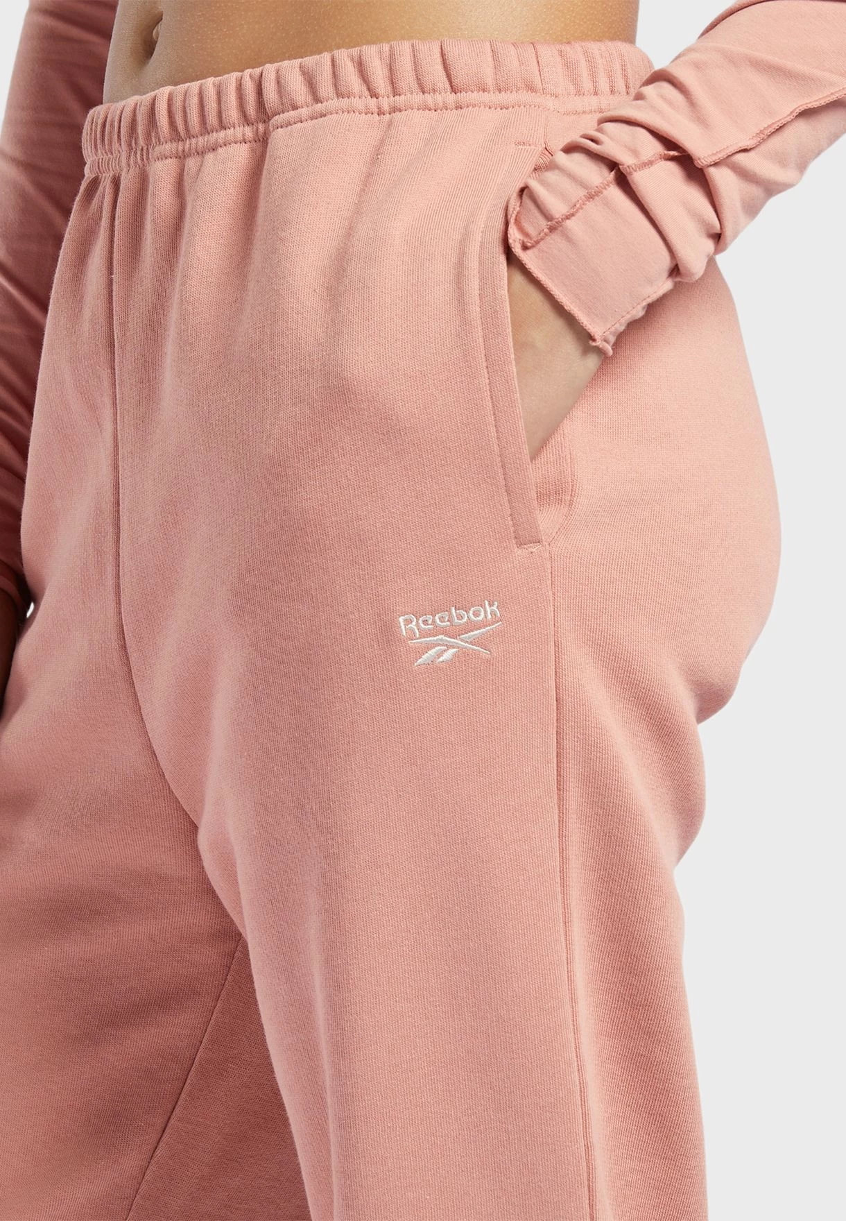 Reebok Classics Wide Cozy Sweatpants 5 Reebok Classics Wide Cozy Sweatpants - Image 3