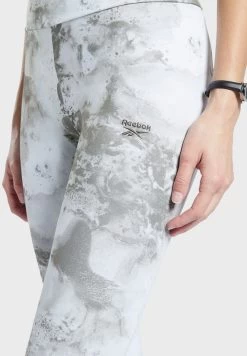Reebok Classics Cloud Splatter Leggings -Fit Mode Shop 3 zoom desktop 167