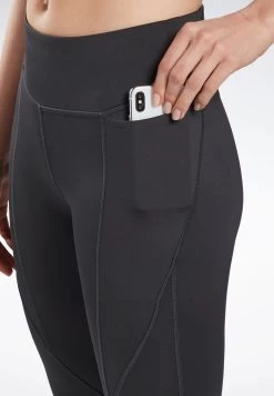 Reebok Workout Ready Capri -Fit Mode Shop 3 zoom desktop 192