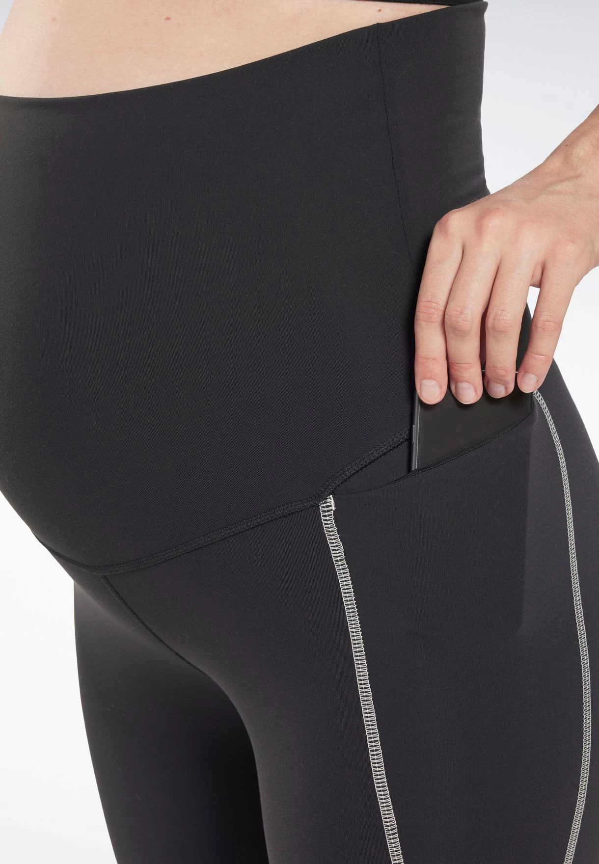 Reebok 2.0 Lux Maternity Tights 5 Reebok 2.0 Lux Maternity Tights - Image 3