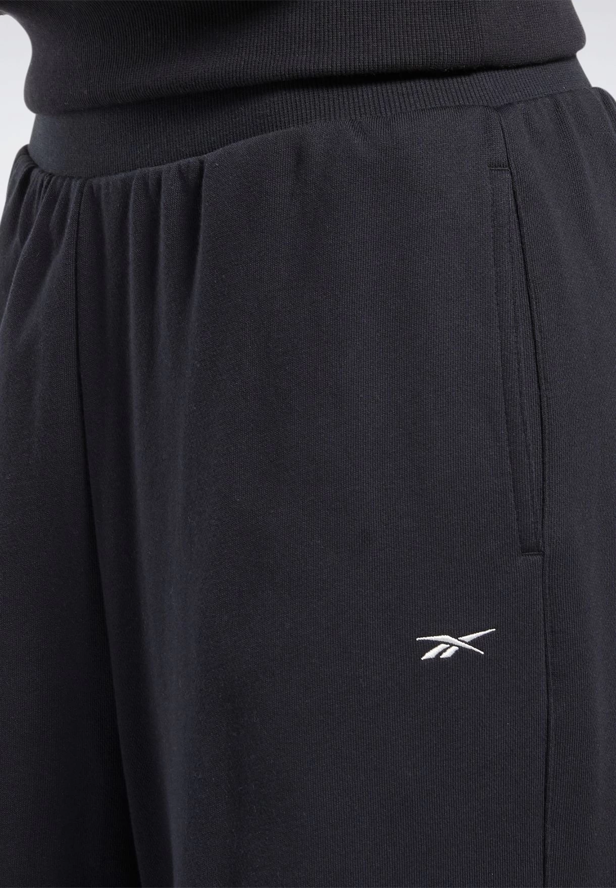 Reebok Classics Leggings 5 Reebok Classics Leggings - Image 3