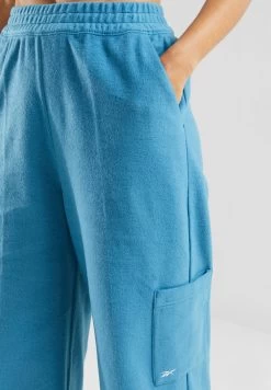 Reebok Classics Fleece Wide Leg Pants 8 Reebok Classics Fleece Wide Leg Pants -Fit Mode Shop 3 zoom desktop 225