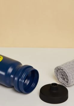 Reebok Training Essential Logo Bottle 750 Ml 7 Reebok Training Essential Logo Bottle 750 Ml -Fit Mode Shop 3 zoom desktop 317