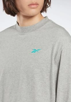 Reebok Meet You There T-Shirt -Fit Mode Shop 3 zoom desktop 474