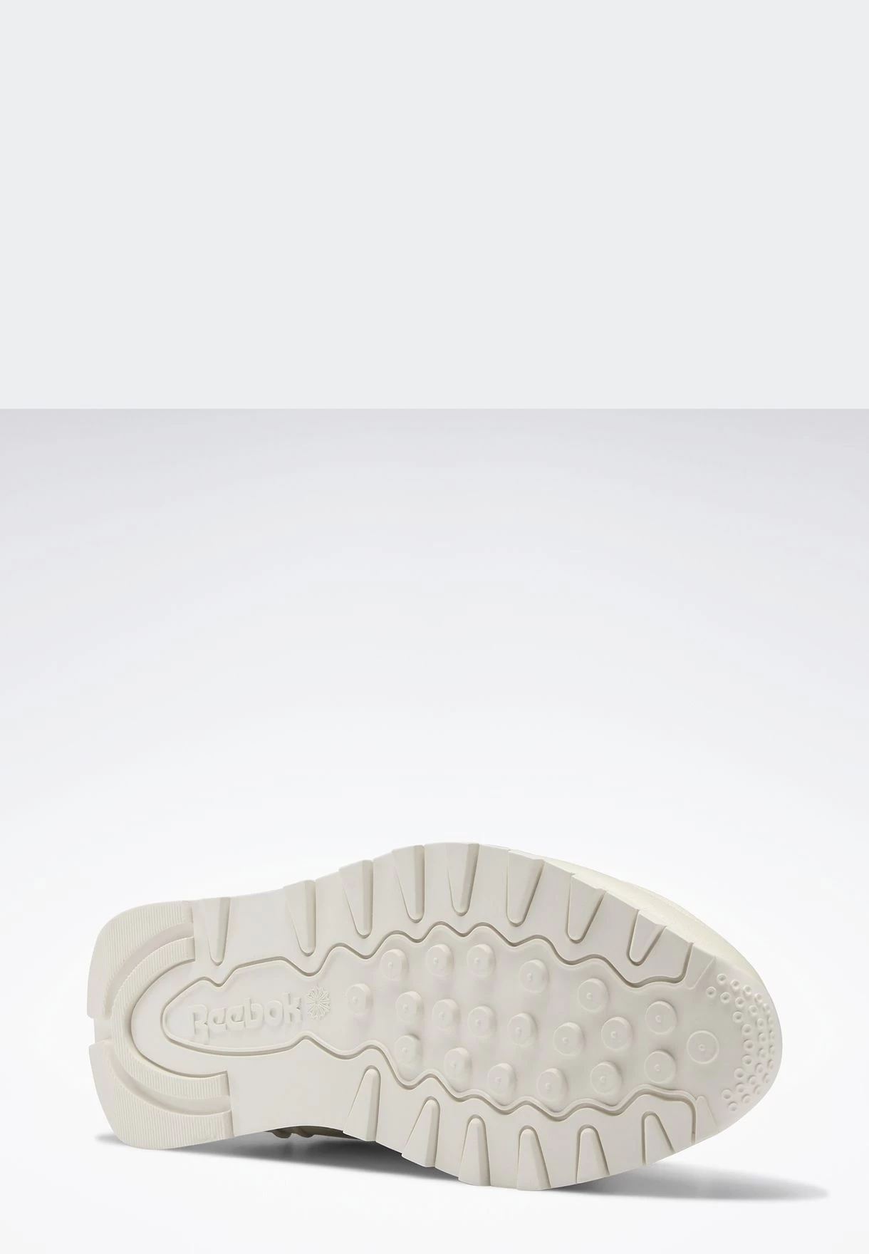 Reebok Classic Vegan 5 Reebok Classic Vegan - Image 3