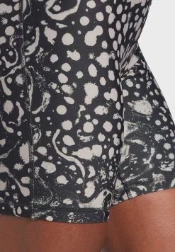 Reebok Modern Safari Tights 11 Reebok Modern Safari Tights -Fit Mode Shop 4 zoom desktop 215