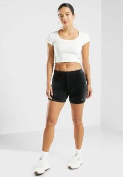 Reebok Classics Wide Plush Shorts 9 Reebok Classics Wide Plush Shorts -Fit Mode Shop 4 zoom desktop 228