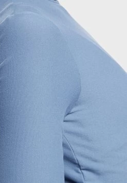 Reebok Classics Cozy Top -Fit Mode Shop 4 zoom desktop 244