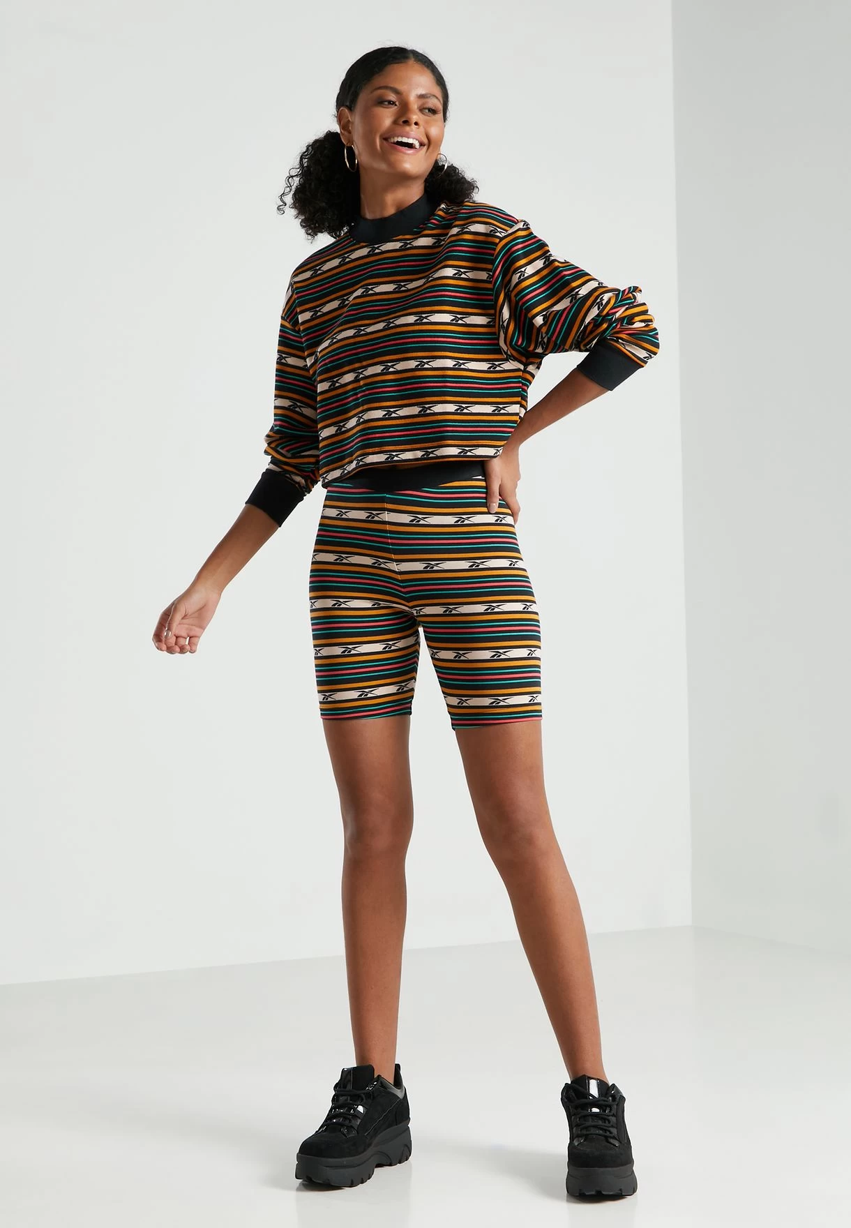 Reebok Classics Camping Stripe Sweatshirt 6 Reebok Classics Camping Stripe Sweatshirt - Image 4