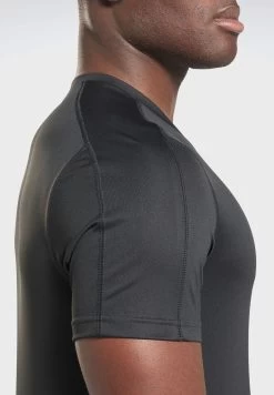 Reebok Tech T-Shirt 10 Reebok Tech T-Shirt -Fit Mode Shop 4 zoom desktop 350