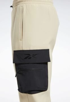 Reebok Edgeworks Sweatpants -Fit Mode Shop 4 zoom desktop 372