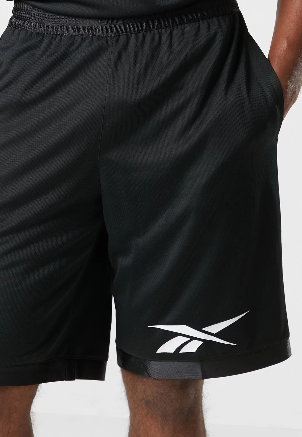 Reebok Logo Basketball Mesh Shorts 6 Reebok Logo Basketball Mesh Shorts - Image 4