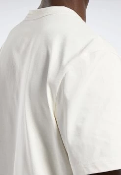 Reebok Classics Vector T-Shirt -Fit Mode Shop 4 zoom desktop 395