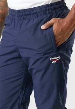 Reebok Classics Track Pants -Fit Mode Shop 4 zoom desktop 400