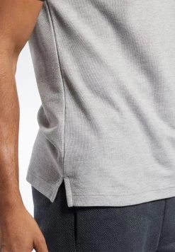 Reebok Logo Polo -Fit Mode Shop 4 zoom desktop 443