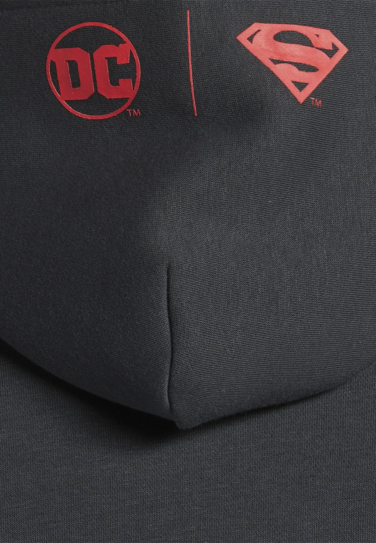 Reebok Superman Hoodie 6 Reebok Superman Hoodie - Image 4