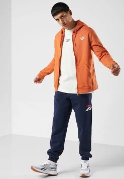 Reebok Logo Hoodie -Fit Mode Shop 4 zoom desktop 483