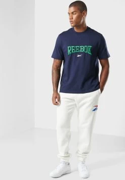 Reebok Classics Varsity T-Shirt 9 Reebok Classics Varsity T-Shirt -Fit Mode Shop 4 zoom desktop 499