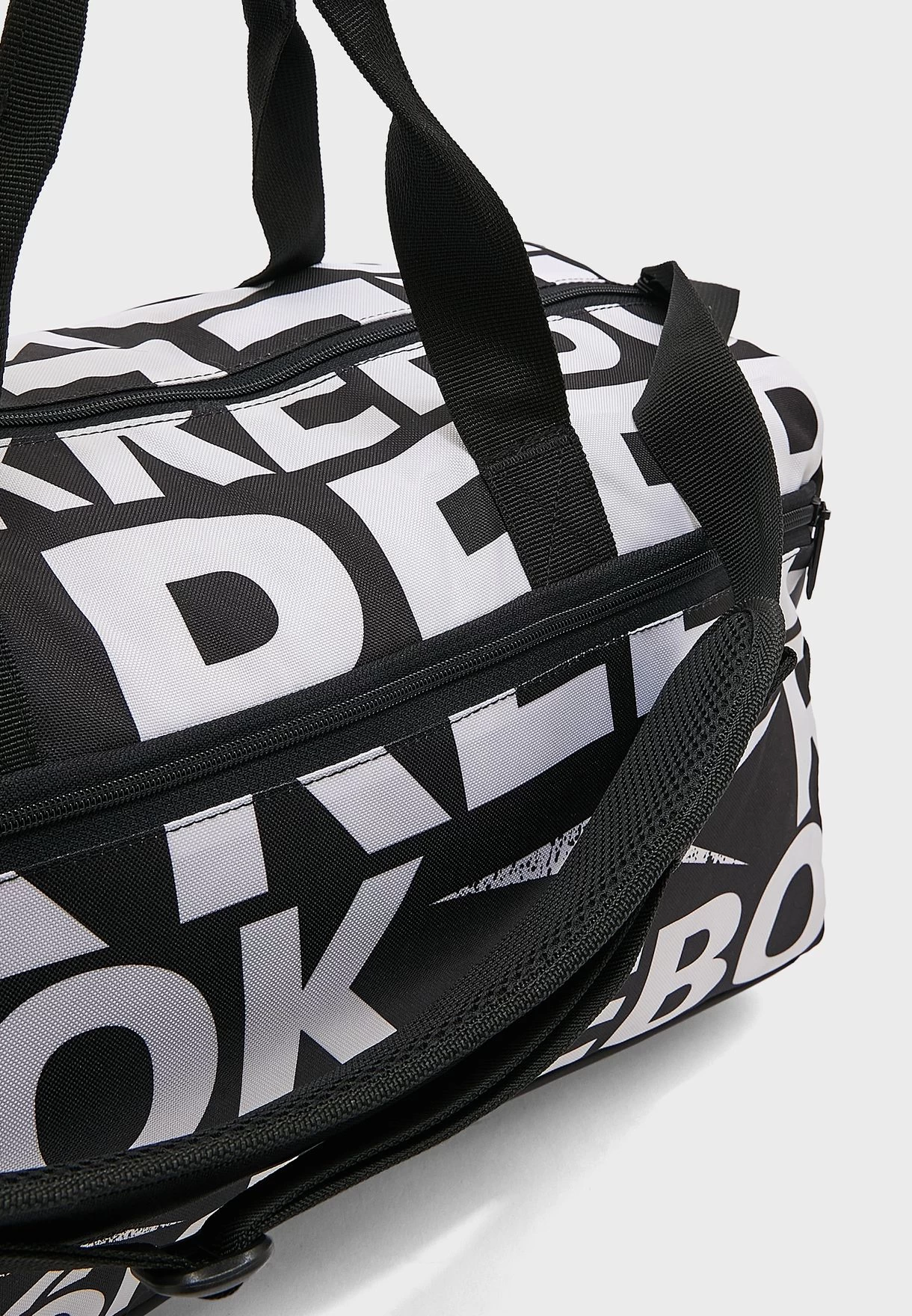 Reebok Workout Ready Duffel 6 Reebok Workout Ready Duffel - Image 4