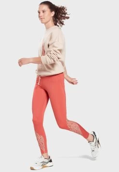 Reebok Modern Safari Cover Sweatshirt -Fit Mode Shop 5 zoom desktop 105