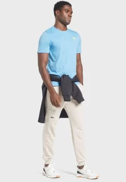 Reebok Graphic Series Dont Stop Moving T-Shirt 11 Reebok Graphic Series Dont Stop Moving T-Shirt -Fit Mode Shop 5 zoom desktop 114