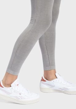 Reebok Classics Natural Dye Leggings -Fit Mode Shop 5 zoom desktop 130