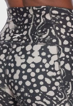 Reebok Modern Safari Tights 12 Reebok Modern Safari Tights -Fit Mode Shop 5 zoom desktop 137