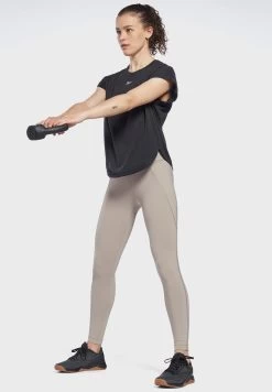 Reebok Ubf Perforated T-Shirt 11 Reebok Ubf Perforated T-Shirt -Fit Mode Shop 5 zoom desktop 150