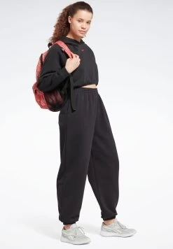 Reebok Tech Style Midlayer Sweatshirt -Fit Mode Shop 5 zoom desktop 17