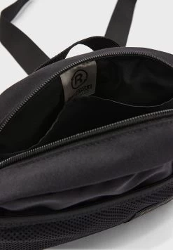 Reebok Small Classics Outdoor Crossbody -Fit Mode Shop 5 zoom desktop 204