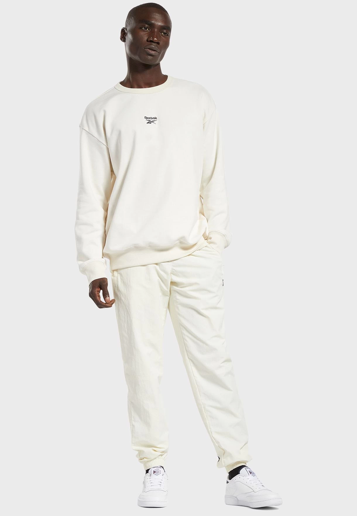 Reebok Classics Small Vector Sweatshirt 7 Reebok Classics Small Vector Sweatshirt - Image 5