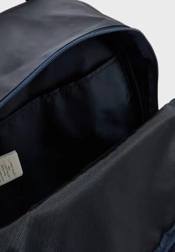 Reebok Classics Foundation Backpack -Fit Mode Shop 5 zoom desktop 228