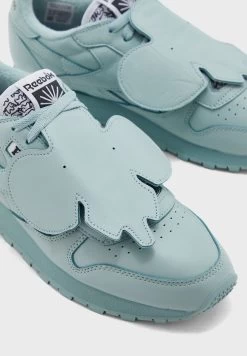 Reebok Eames Classics Leather -Fit Mode Shop 5 zoom desktop 240