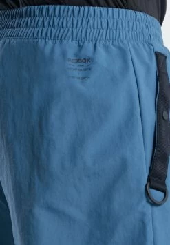 Reebok Utility Shorts -Fit Mode Shop 5 zoom desktop 262