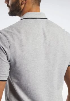 Reebok Logo Polo -Fit Mode Shop 5 zoom desktop 284