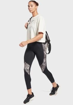 Reebok Tech Style Graphic T-Shirt -Fit Mode Shop 5 zoom desktop 8