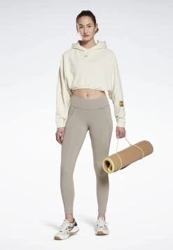 Reebok Tech Style Q3 Midlayer Sweatshirt -Fit Mode Shop 5 zoom desktop 94